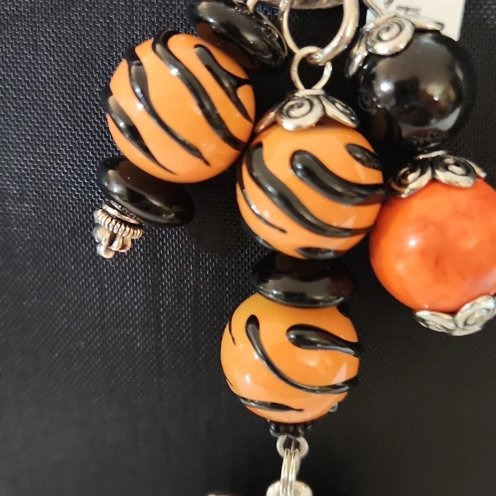 Hand Crafted Tiger Purse Charm Keychain Black Orange Beads Antique Silver Tiger